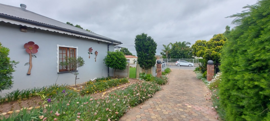 3 Bedroom Property for Sale in Albertinia Western Cape